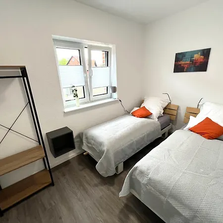 Elstar Ebenerdig Carport Terrasse Neubau Netflix Free Wifi 2 Schlafzimmer Küche